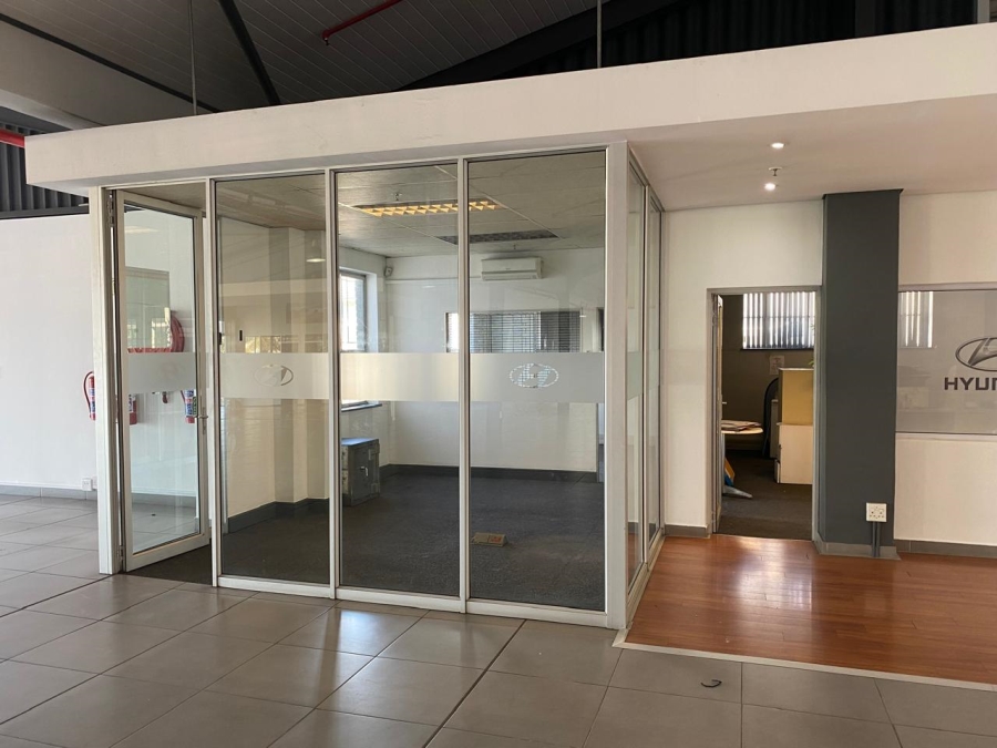 To Let commercial Property for Rent in Paarden Eiland Western Cape